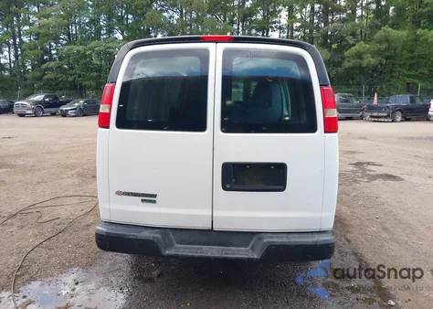 2011 Chevrolet Express 2500 Work Van из США, поврежденный, VIN 1GCWGGCG8B1120892